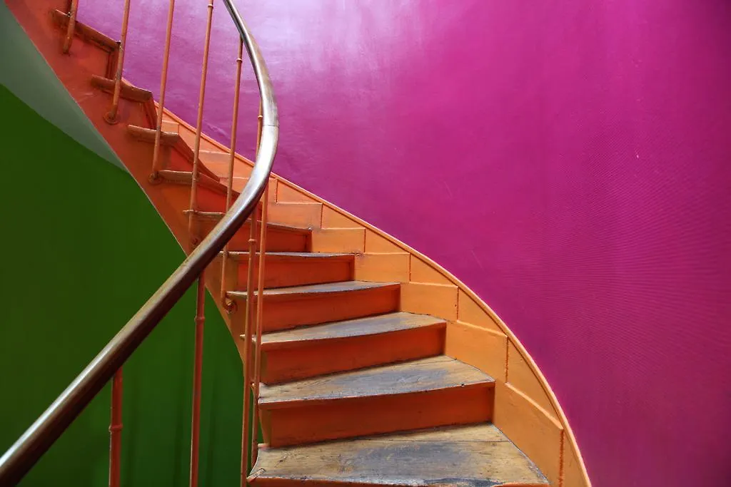Hostel Woodstock Montmartre By Hiphophostels