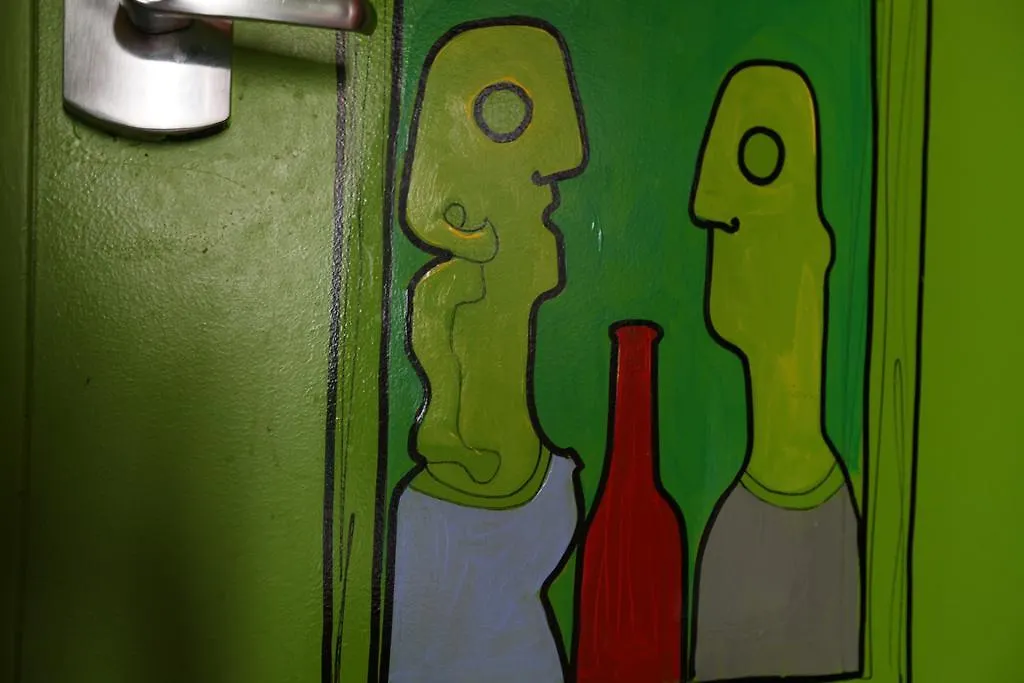 Woodstock Montmartre By Hiphophostels Hostal *